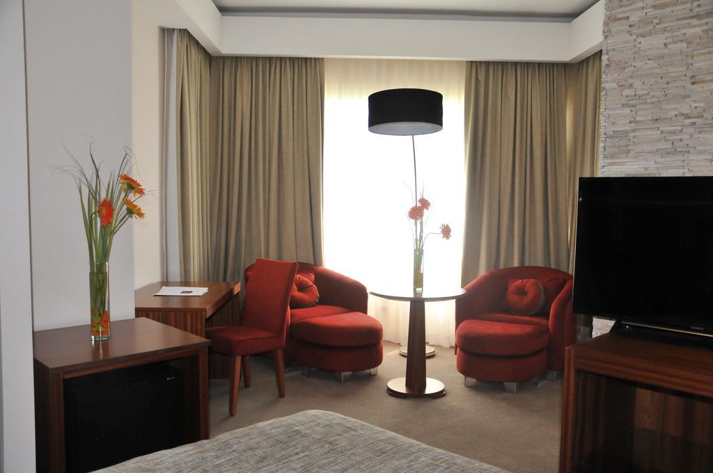 Antu Malal Hotel Plaza Huincul 외부 사진