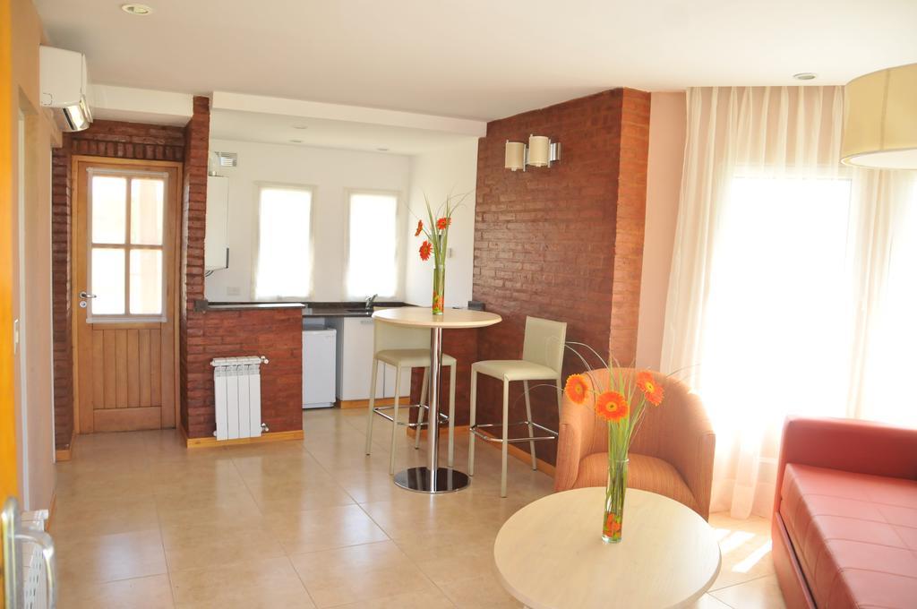 Antu Malal Hotel Plaza Huincul 외부 사진
