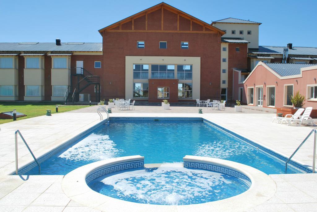 Antu Malal Hotel Plaza Huincul 외부 사진