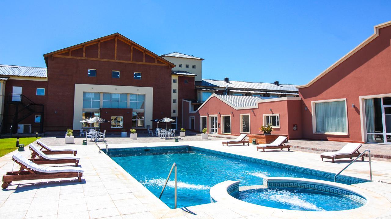 Antu Malal Hotel Plaza Huincul 외부 사진